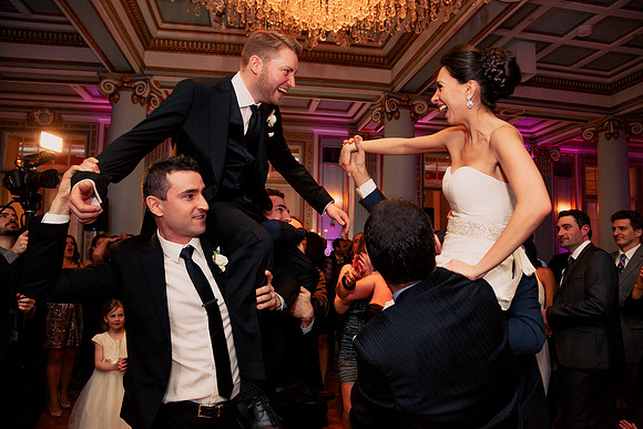 bride and groom on their wedding day in Montreal taken by photographers Melinda & Keith