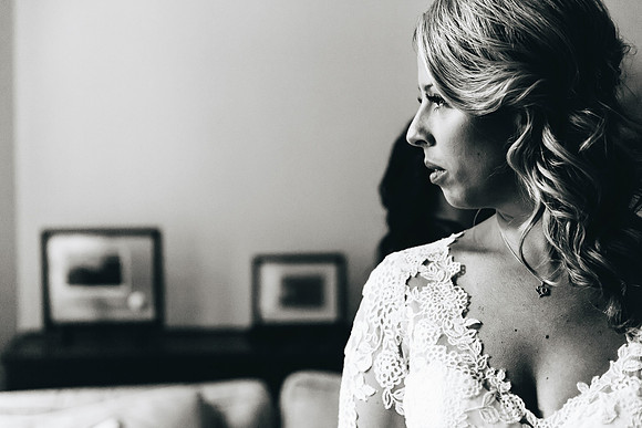 bride and groom on their wedding day in Montreal taken by photographers Melinda & Keith