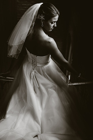 bride and groom on their wedding day in Montreal taken by photographers Melinda & Keith