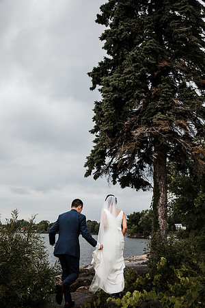 bride and groom on their wedding day in Montreal taken by photographers Melinda & Keith