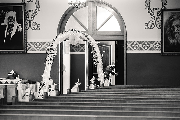 bride and groom on their wedding day in Montreal taken by photographers Melinda & Keith